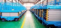 China Malerei-selbstfahrender Boom-Oberflächenaufzug 24V/4.5W für Luftarbeit Firma